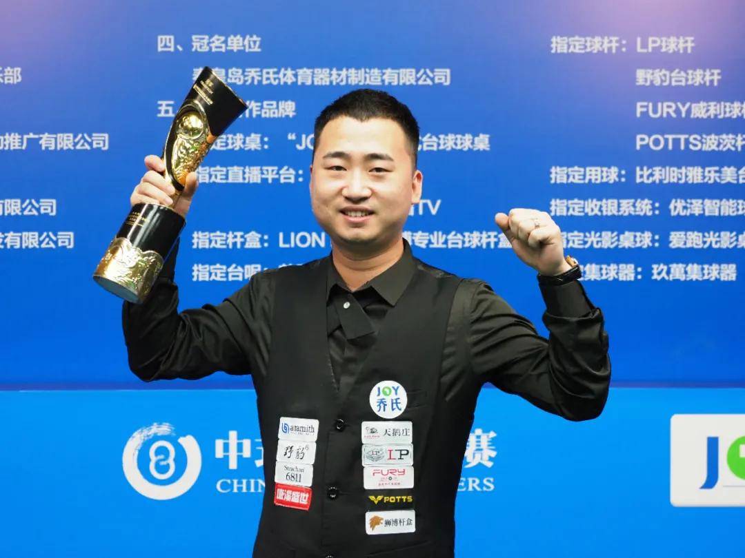 显然不是轻 显然不是轻