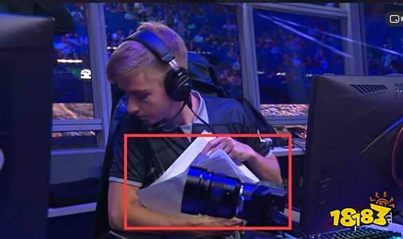 在法院经过 在法院经过